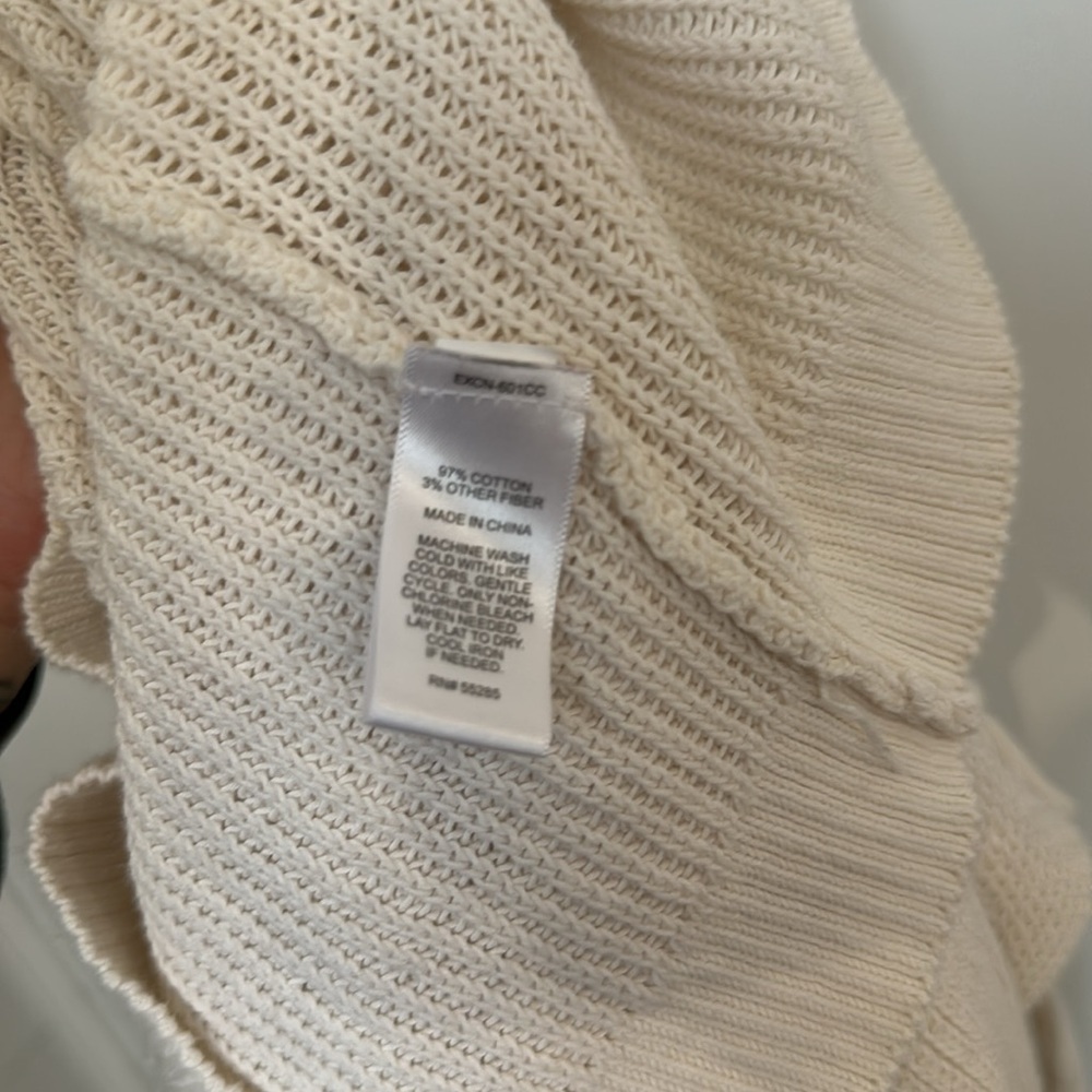 Express open shoulder sweater - Picture 4 of 7